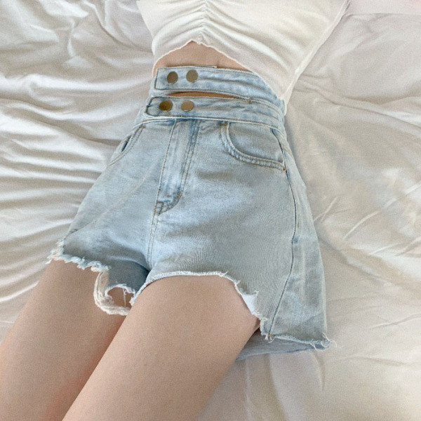 Широки дамски къси дънки с висока талия и скъсани мотиви 