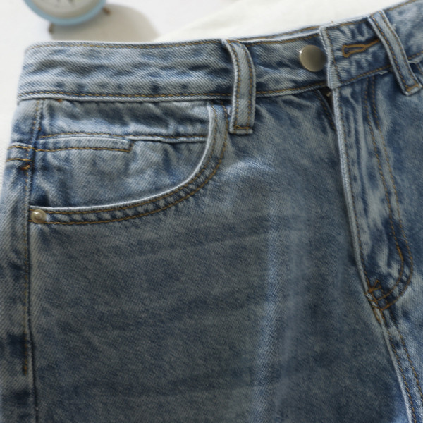 Pantaloni scurți casual din denim Model slim cu motive rupte