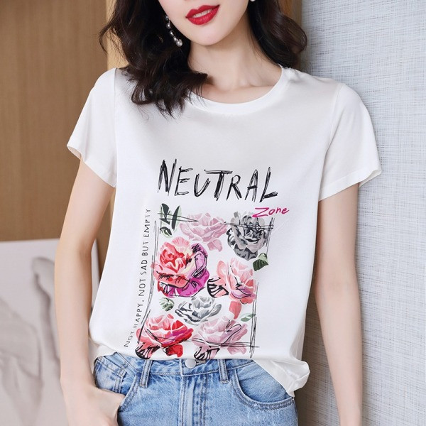 Naiste satiinist t-särk ümara kaelusega ja lühikeste varrukatega