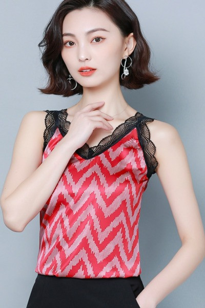 Maieu de damă din șifon, cu dantelă și decolteu spitz