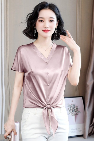 Cămașă de damă actuală cu mâneci scurte și decolteu spitz