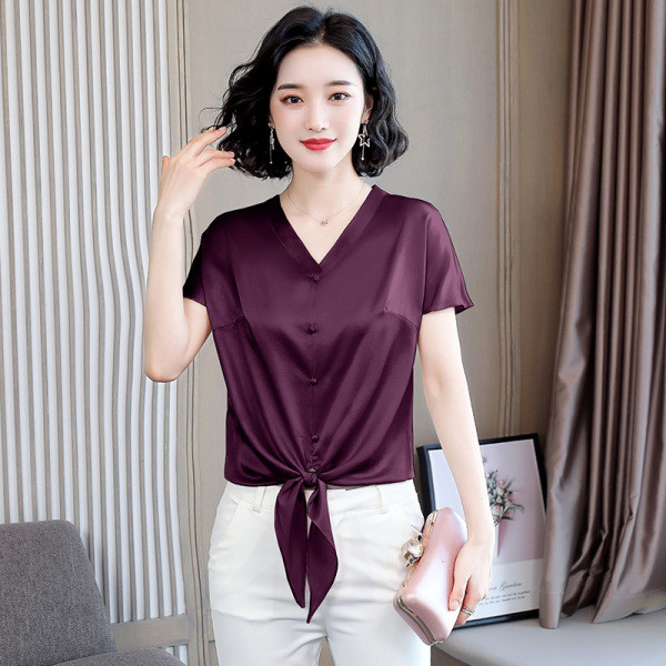 Cămașă de damă actuală cu mâneci scurte și decolteu spitz