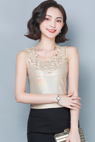 Actual maiou de dama cu dantela si efect stralucitor