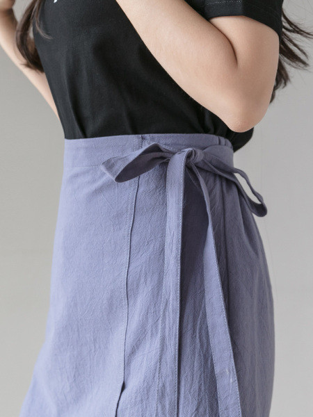 Naiste seelik küljekinnituse ja kõrge vöökohaga