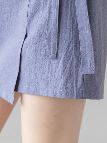 Naiste seelik küljekinnituse ja kõrge vöökohaga