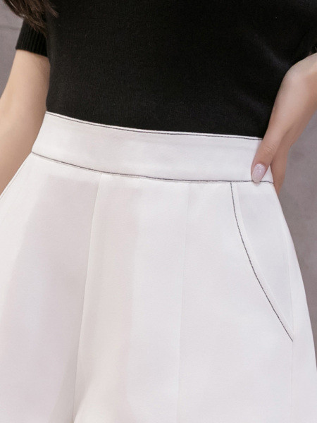 Model nou de pantaloni scurti de dama cu talie inalta