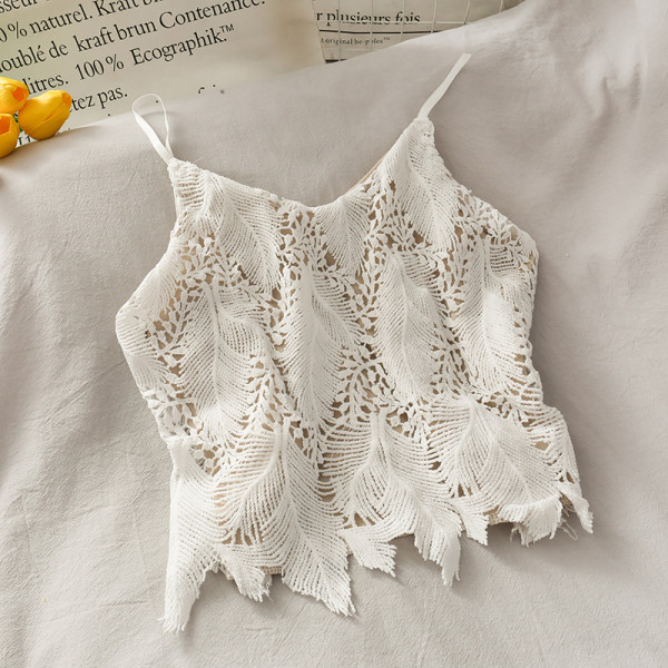 Maieu retro dama cu bretele subtiri si dantela