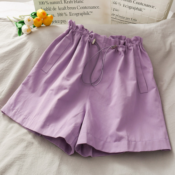 Sieviešu šorti ar elastīgu jostasvietu