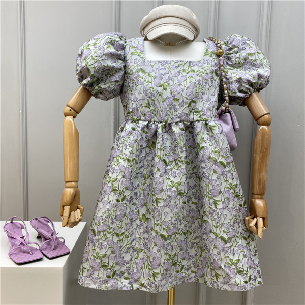 Актуална дамска рокля с къс ръкав и флорален десен