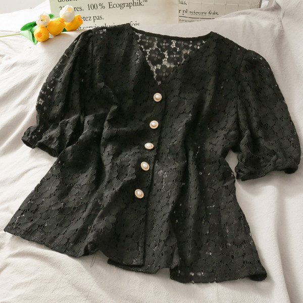 Cămașă de damă din dantelă cu mâneci 3/4 și nasturi sidefați