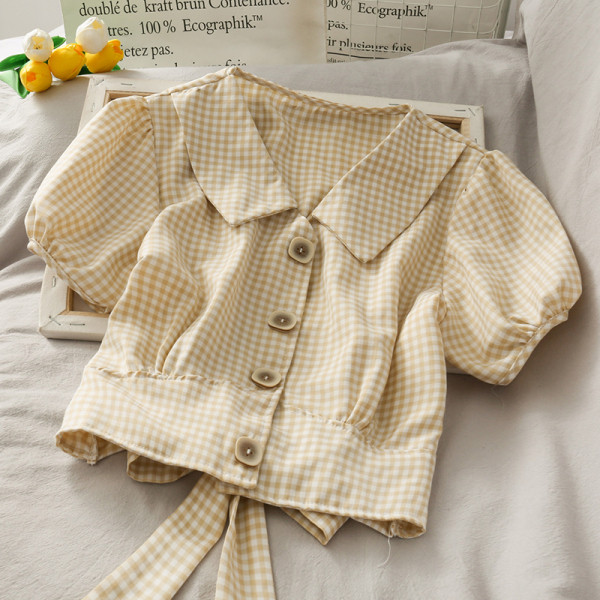 Rūtaina sieviešu blūze ar špica kakla izgriezumu un lentīti