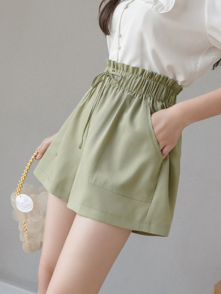 Ikdienas sieviešu šorti ar elastīgu jostasvietu