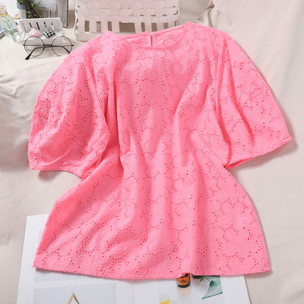 Bluză de damă elegantă cu mâneci scurte și motive florale