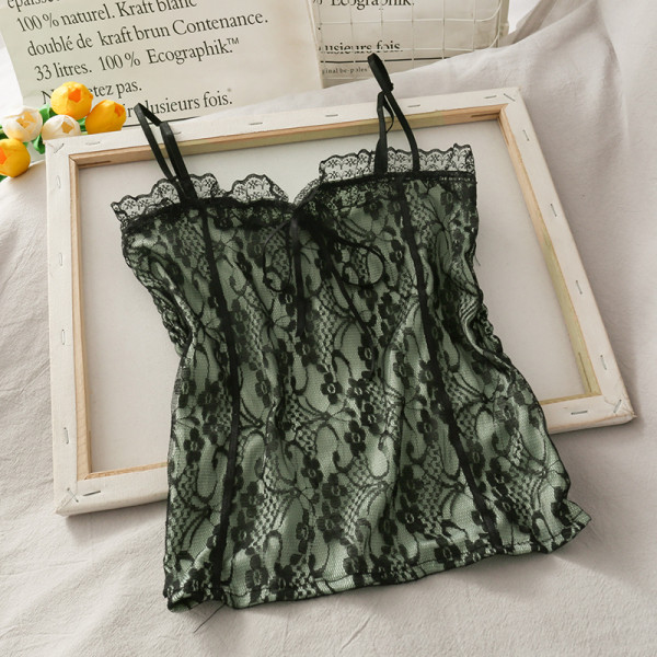 Naiste rinnahoidja peenikeste rihmade ja pitsiga