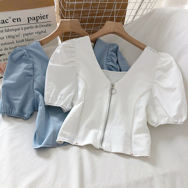 Moodne naiste särk luku ja V-kaelusega