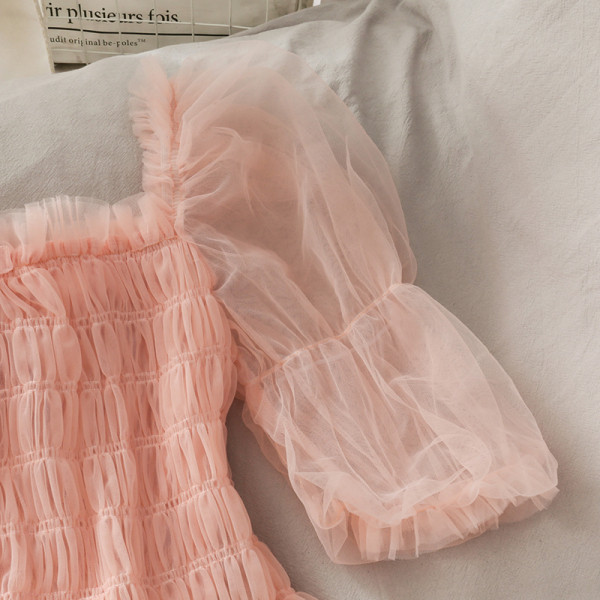 Bluză de damă actuală cu tul