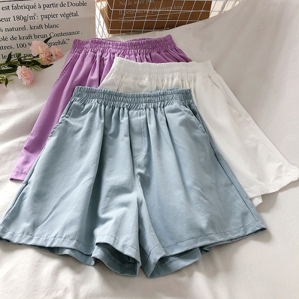 Ikdienas šorti ar elastīgu jostasvietu