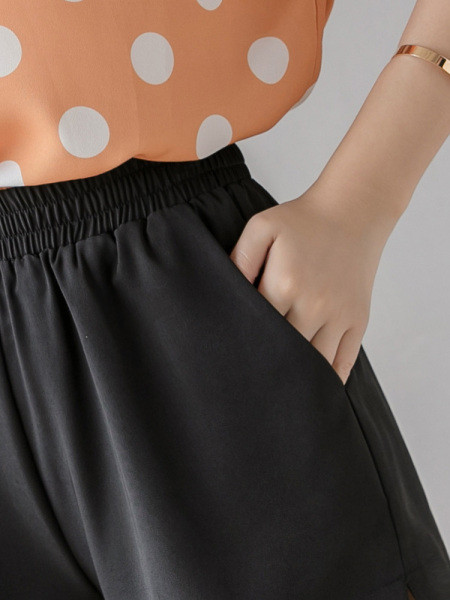 Sportiski ikdienas sieviešu šorti ar elastīgu jostasvietu