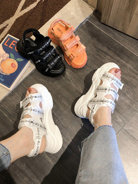 Sandale casual de damă cu talpă aspră și inscripții