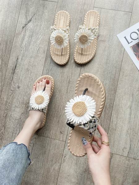 Papuci moderni de dama cu talpa plata si floare