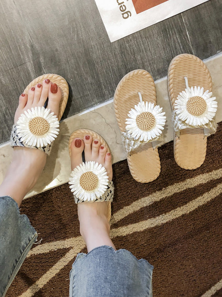 Papuci moderni de dama cu talpa plata si floare