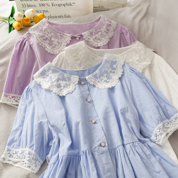 Cămașă de damă cu mâneci scurte și elemente din dantelă