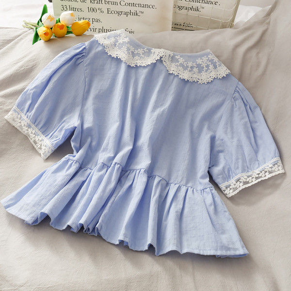 Cămașă de damă cu mâneci scurte și elemente din dantelă