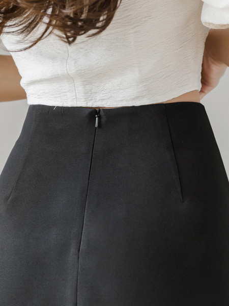 Naiste retroseelik küljelõhikuga