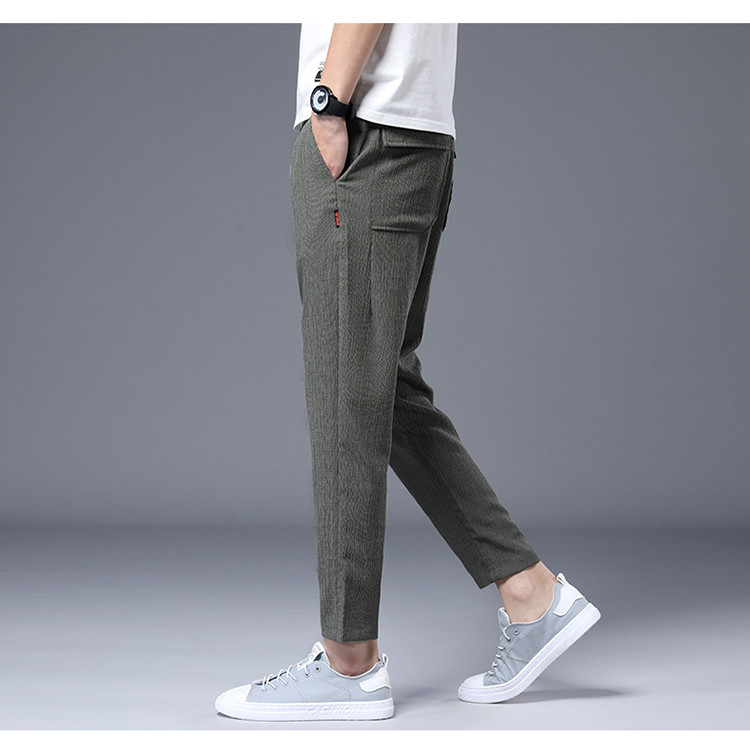 Pantaloni casual barbatesti din material subtire cu talie elastica si buzunare