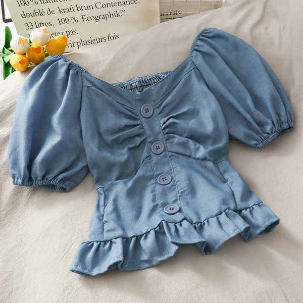 Bluză de damă retro cu decolteu și nasturi spitz