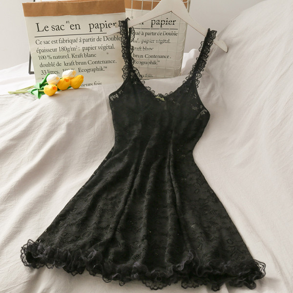 Sieviešu mežģīņu kleita ar špica kakla izgriezumu