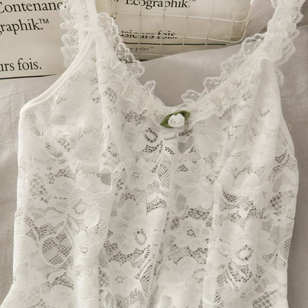 Sieviešu mežģīņu kleita ar špica kakla izgriezumu