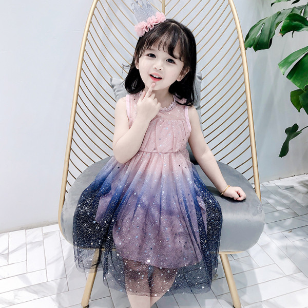 Moderna bērnu kleita ar tilla un apaļu kakla izgriezumu