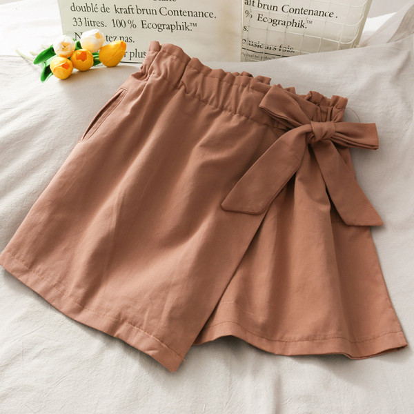 Asümmeetrilised kõrge vöökohaga naiste lühikesed püksid