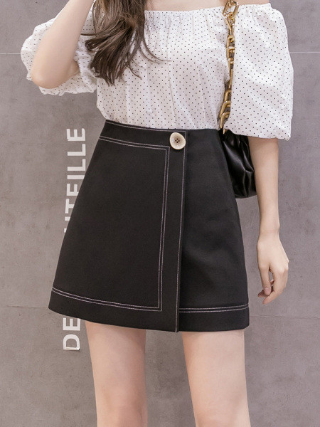 Naiste moodne kõrge vöökoha ja nööbiga seelik