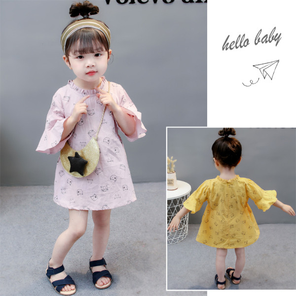 Moodne lootosevarrukate ja ümara kaelusega lastekleit