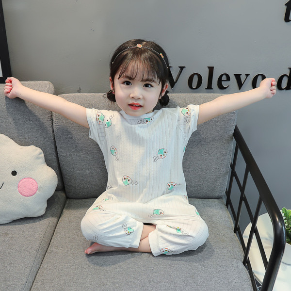 Pijamale pentru copii cu maneci scurte si decolteu rotund pentru fete