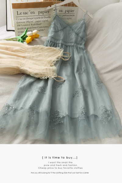 Rochie retro dama cu decolteu in V si broderie