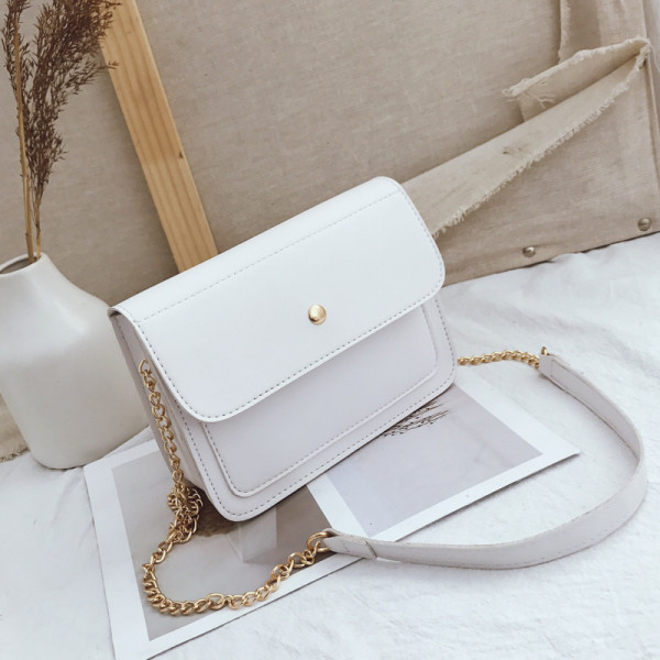 Moderna sieviešu soma no eko ādas ar garu roktura tipa ķēdīti