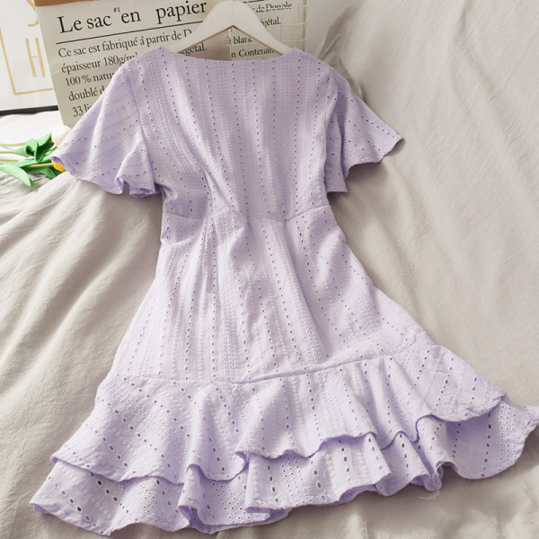 Vabaaja naiste kleit spitsikaelusega