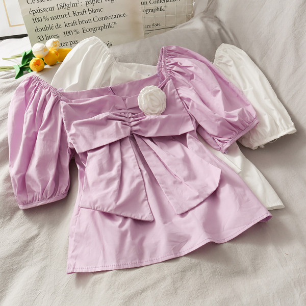 Naiste 3/4 varrukate ja 3D roosiga pluus