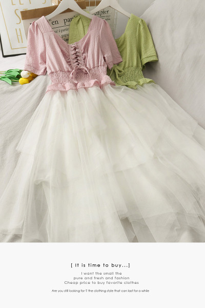 Gara sieviešu kleita ar īsām piedurknēm un tillu