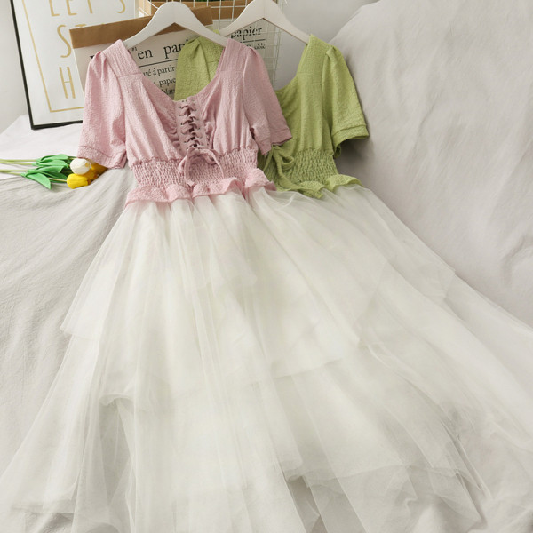 Gara sieviešu kleita ar īsām piedurknēm un tillu