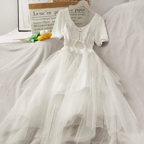 Gara sieviešu kleita ar īsām piedurknēm un tillu