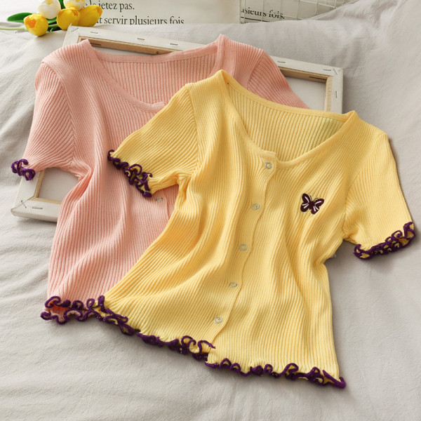 Sieviešu blūze no velveta džersija ar tauriņu izšuvumu