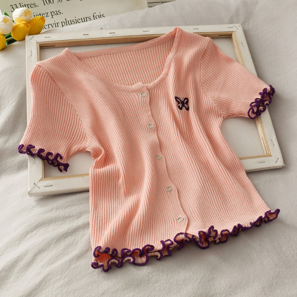 Sieviešu blūze no velveta džersija ar tauriņu izšuvumu