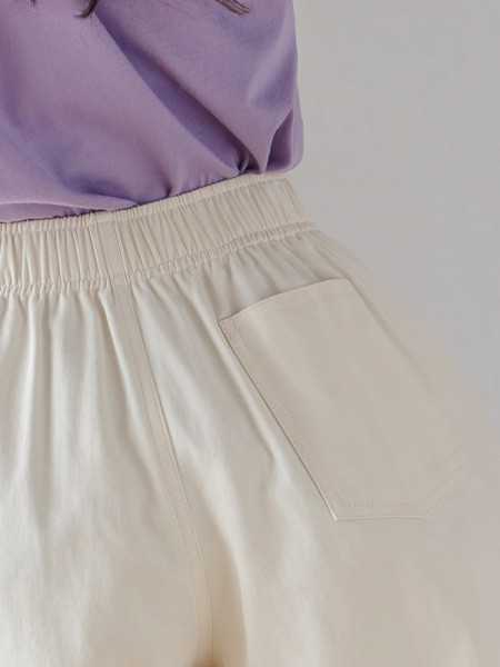 Спортно-ежедневни  дамски  къси панталони с еластична талия 