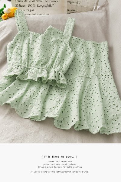 Naiste kevad-suvine seelikukomplekt kõrge vöökoha ja laiade rihmadega topiga