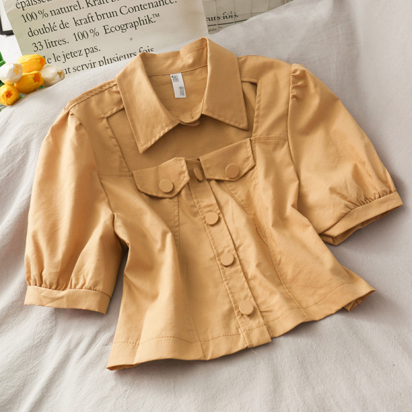 Moderns sieviešu krekls ar 3/4 piedurknēm un klasisku apkakli