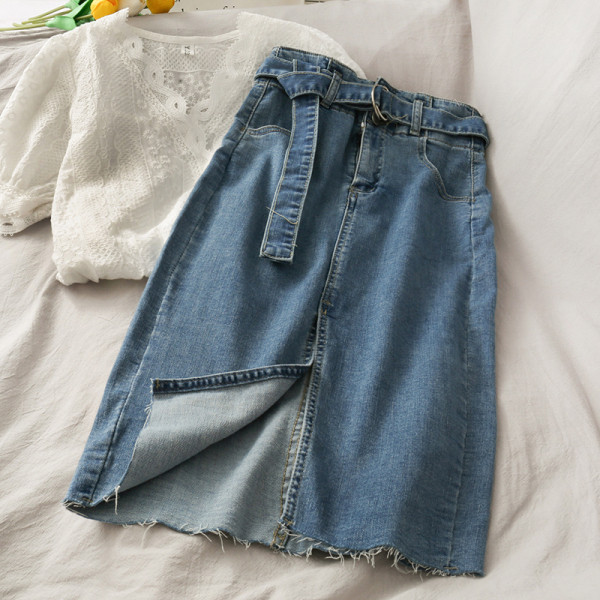 Sieviešu džinsa svārki ar šķēlumu un jostu